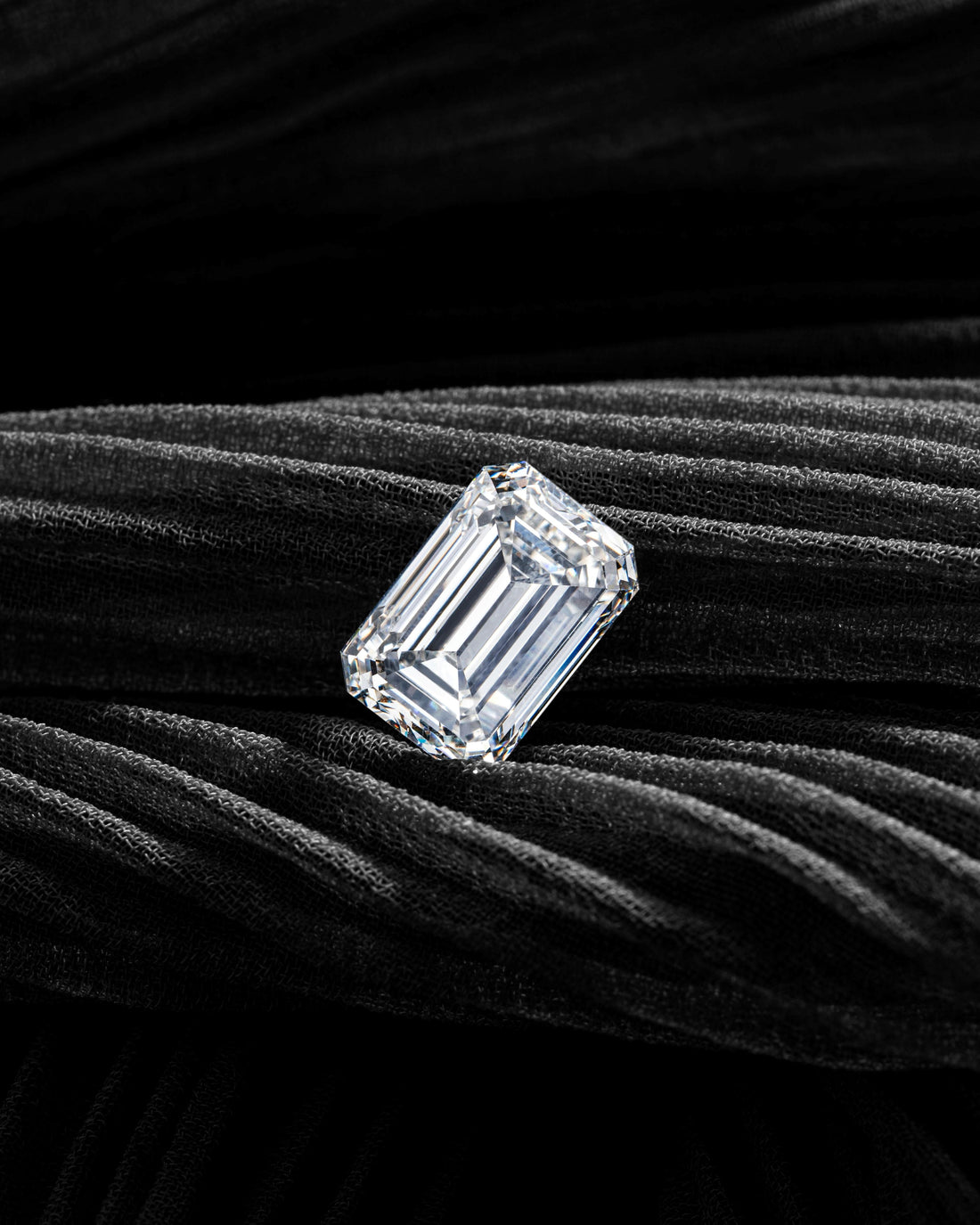 The Brilliance of Lab-Grown Diamonds: A Sparkling Alternative to Mined Diamonds